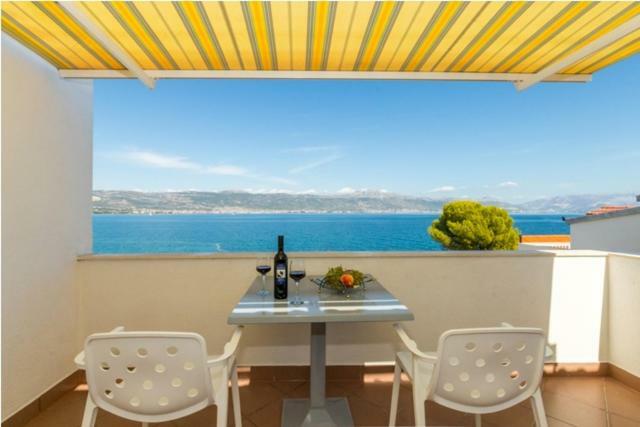 Seaview Apartment Rose Трогир Экстерьер фото